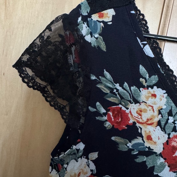 SHEIN Navy Floral Dress with Lace Accents - Picture 6 of 6